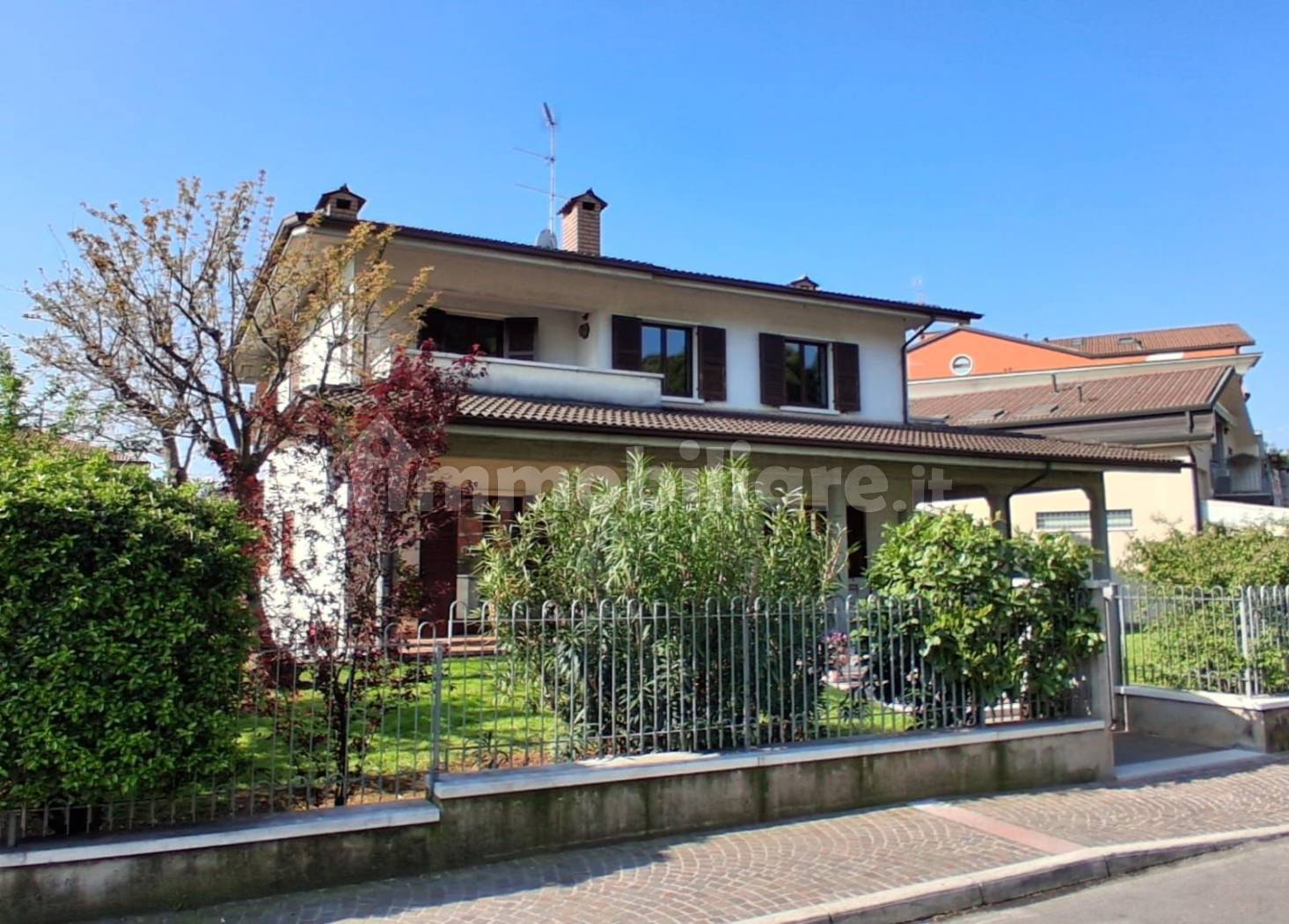 Villa in vendita a Valeggio sul Mincio