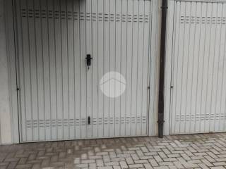 Box auto