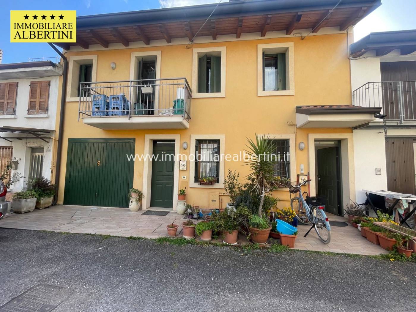 Appartamento in vendita a Villafranca di Verona