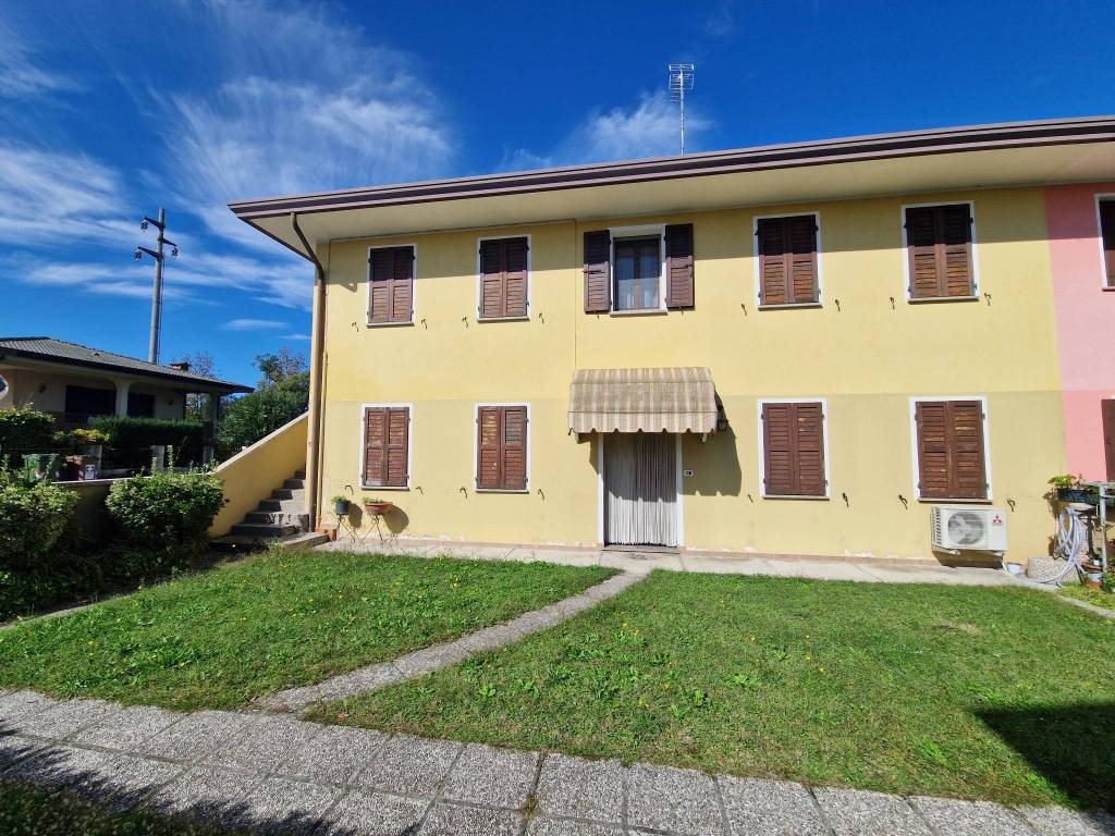 Villa unifamiliare, buono stato, 149 m², centro, cordenons