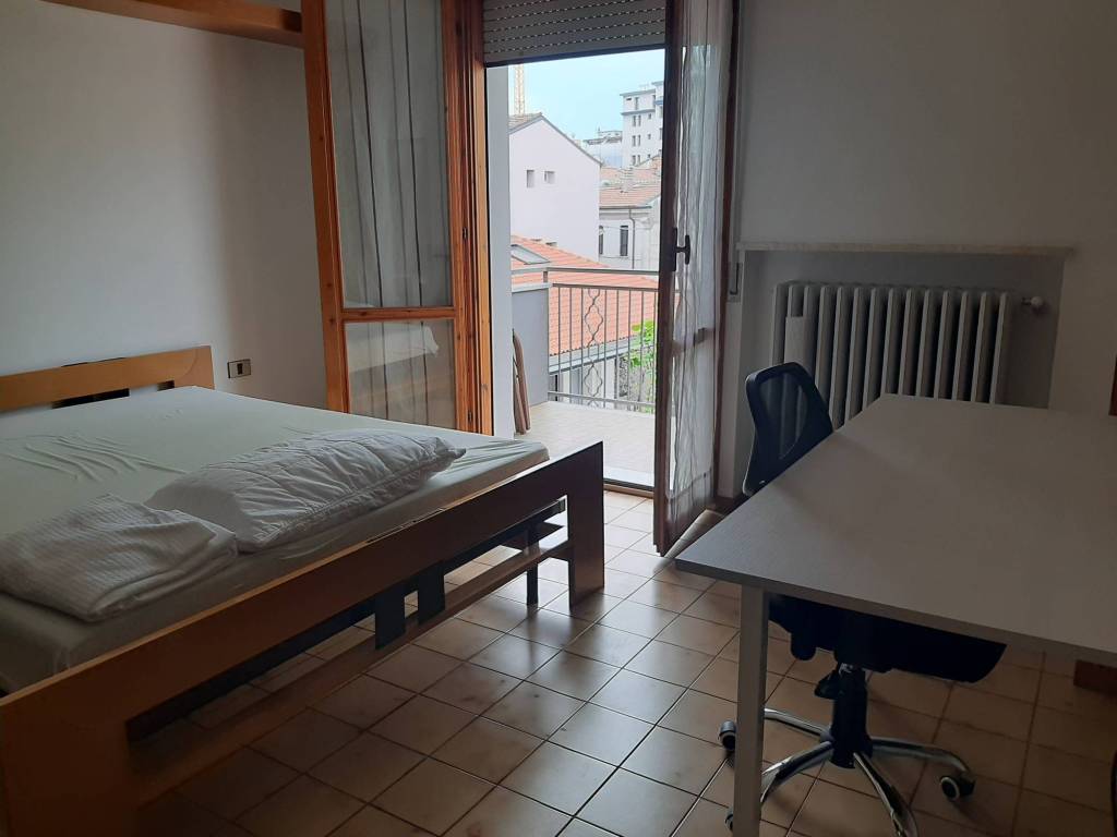 Stanza singola corso roma, cesena