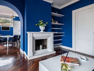 4-room flat via Calabritto 20, Chiaia, Naples