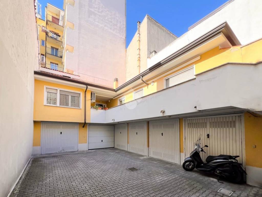 Appartamento via enrico toti 17, largo barriera - ospedale maggiore, trieste
