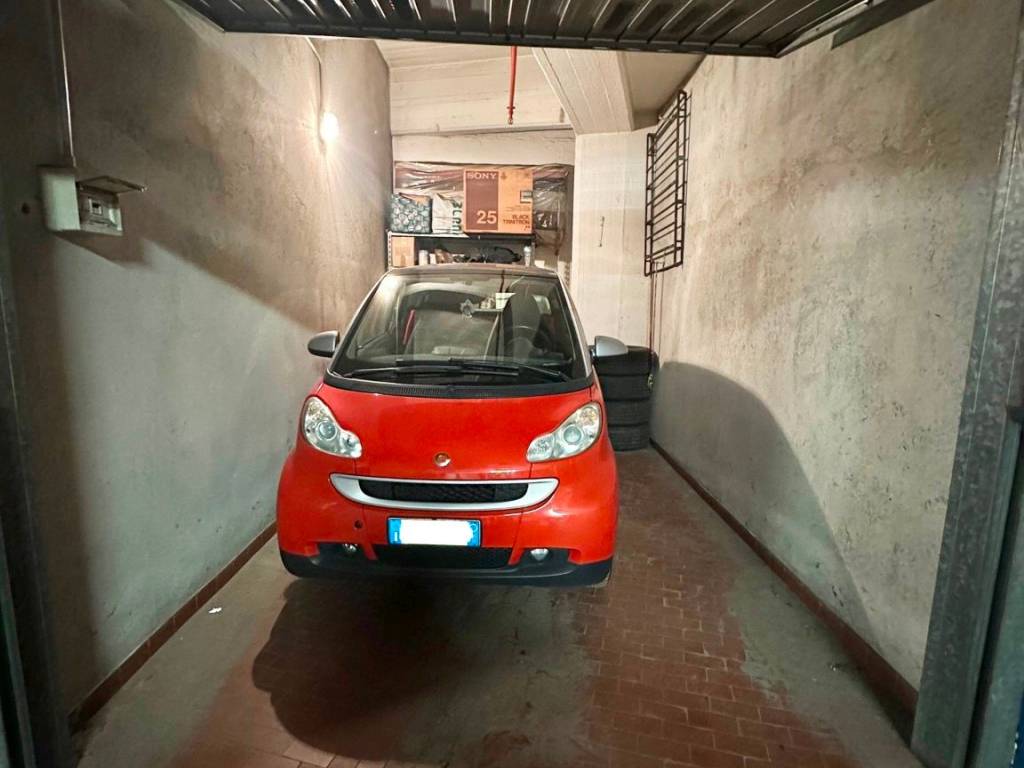 Garage - box corso svizzera, lucento, torino