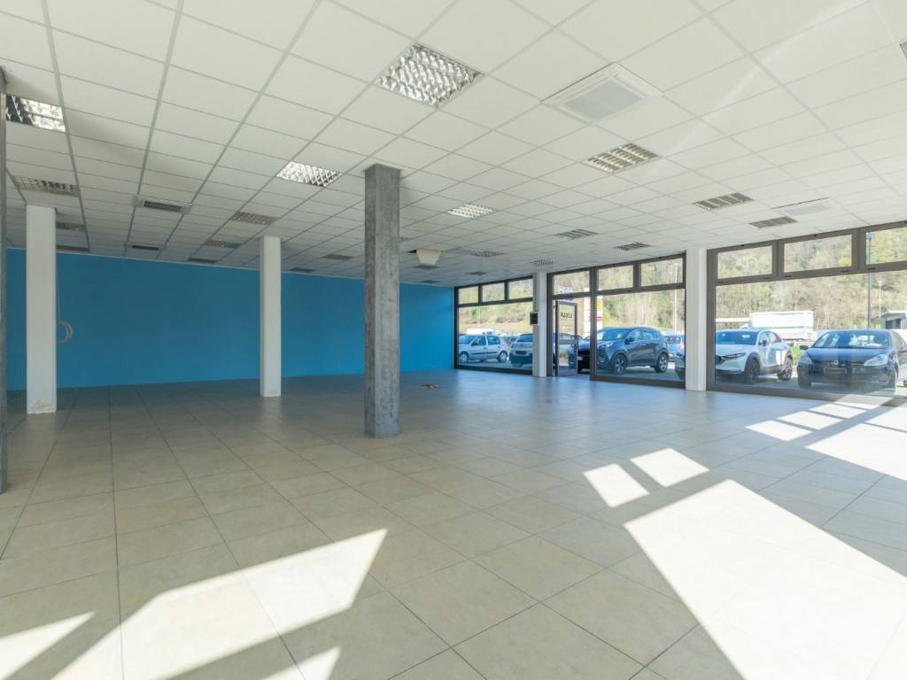 Locale commerciale zona industriale gresal, gresal, sedico