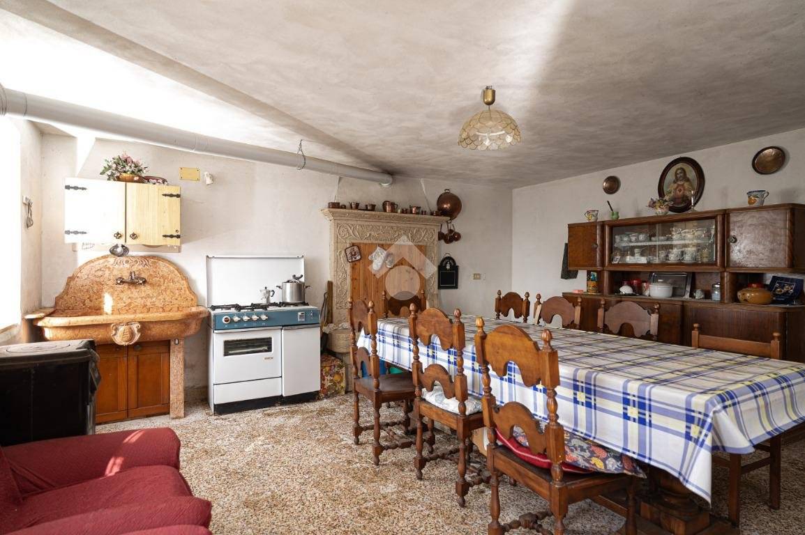 Rustico - Casale in vendita a Sant'Anna d'Alfaedo