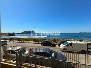 4-room flat via di Pozzuoli, Bagnoli, Naples