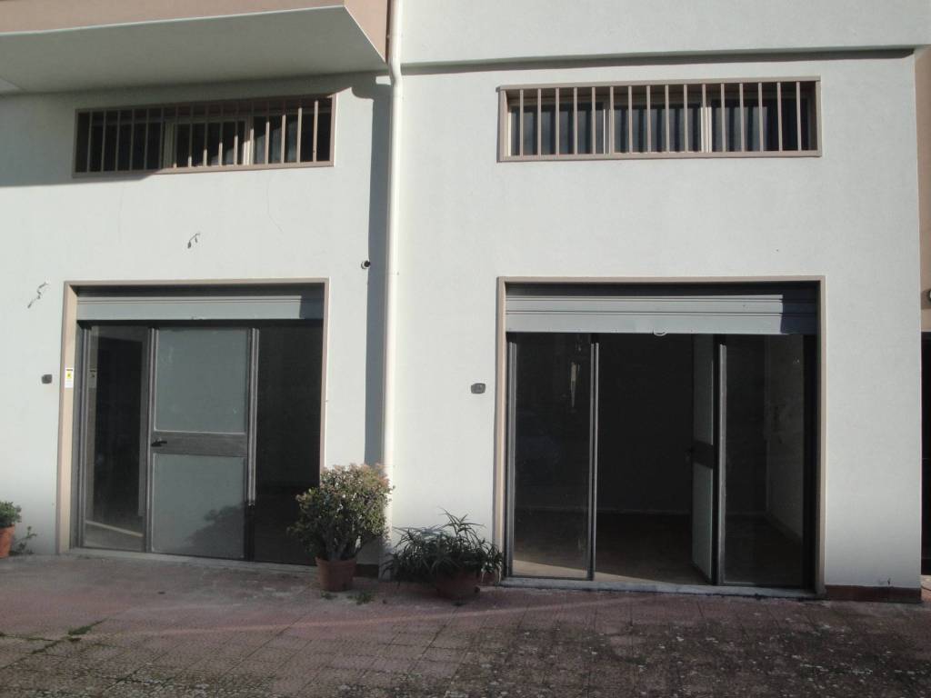 Locale commerciale via renato guttuso, centro, caltanissetta