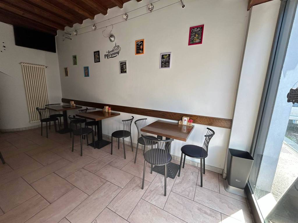 Attività commerciale via taverna  87, via taverna - ospedale, piacenza