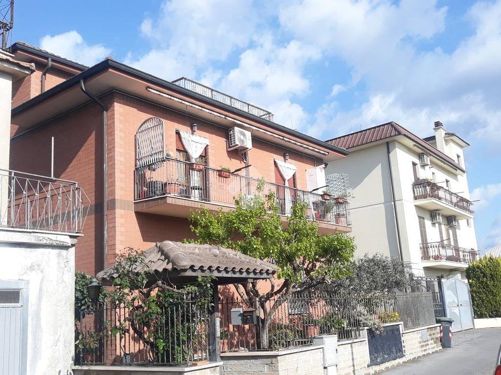 Appartamento via Michele Pantanella 23, Tor Vergata, Roma