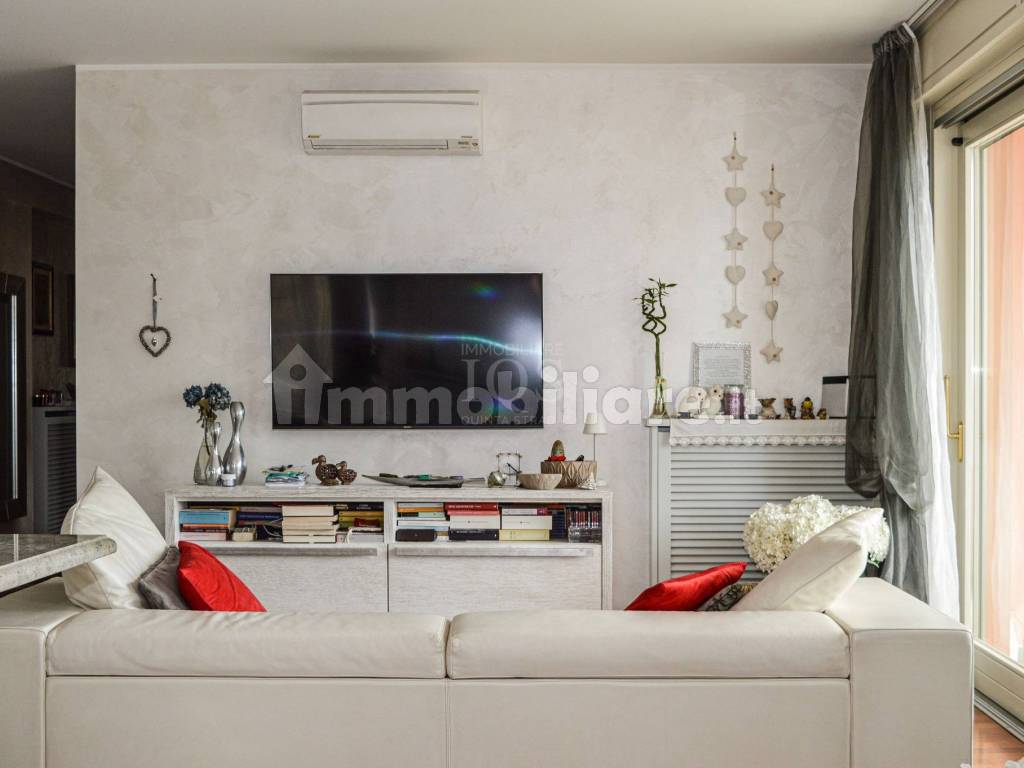 Salone