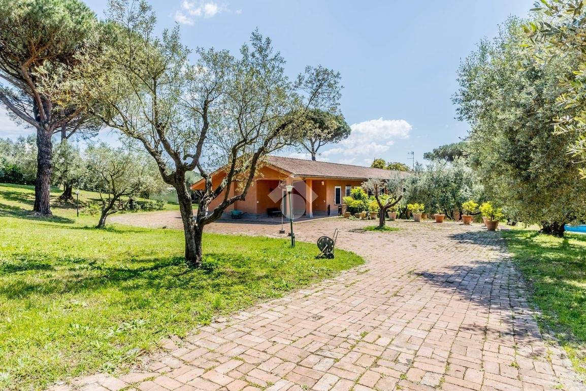 Villa in vendita a Roma