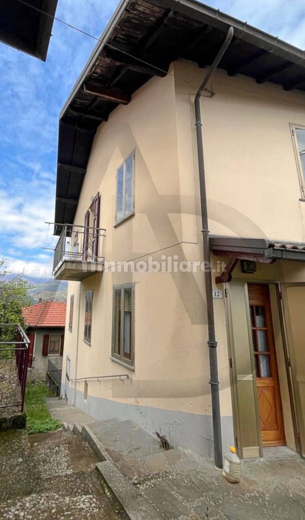 Casa indipendente in vendita a Monchio delle Corti