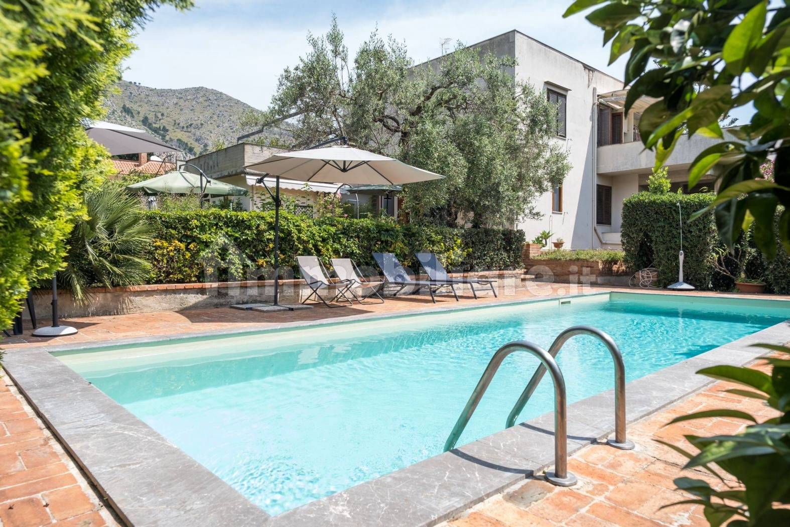 Villa in affitto a Palermo