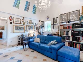 Salone