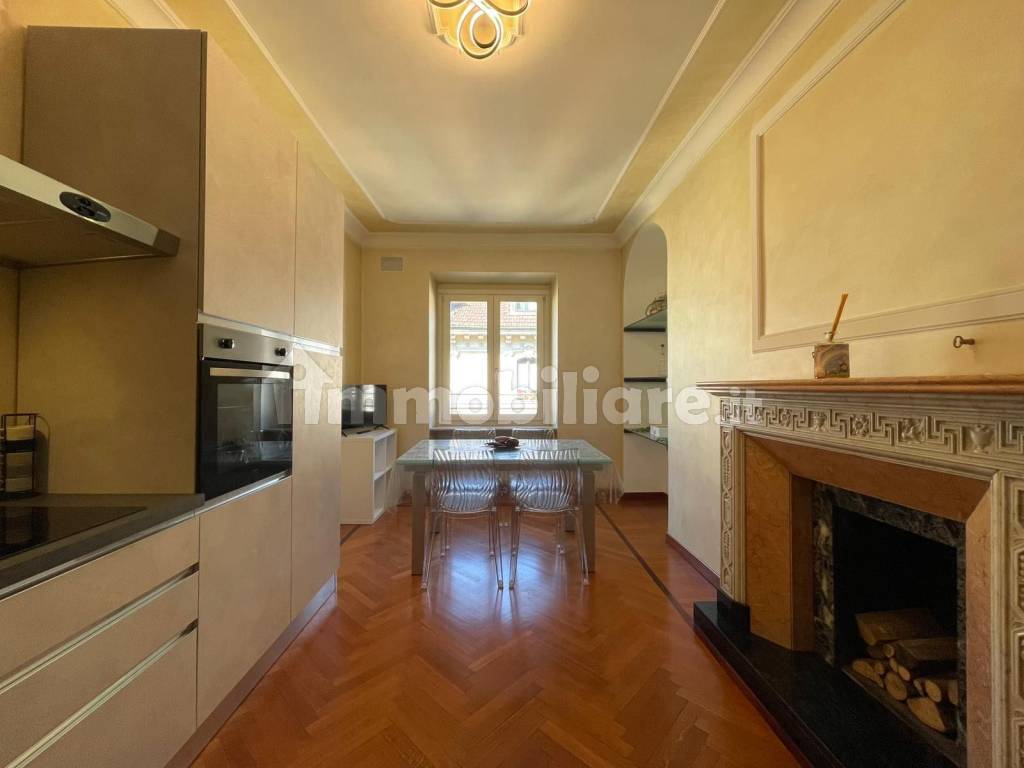 Appartamento in Centro, foto 3 di 34