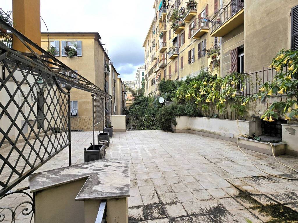 Edilio Raggio Vendita Appartamento Genova. Quadrilocale in via Edilio Raggio 3 ...