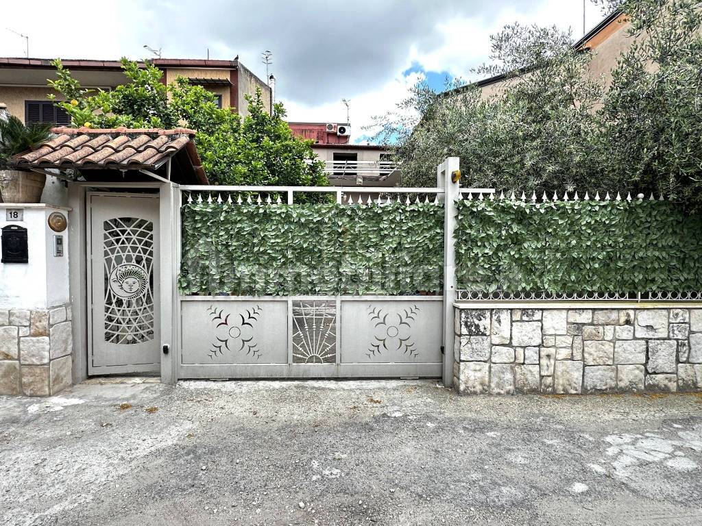 Vendita Villa Unifamiliare In Via Della Pescara 18 Maddaloni Ottimo vendita-villa-unifamiliare-in-via-della-pescara-18-maddaloni-ottimo