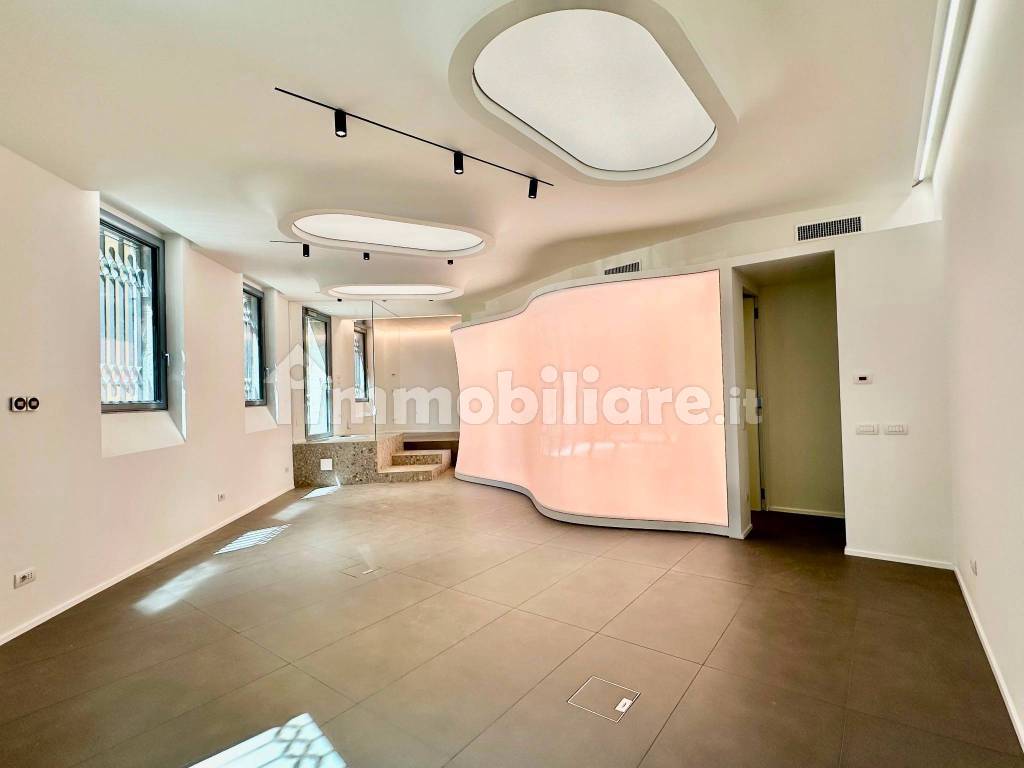 Ufficio - Studio via dei Piatti, Milano, Rif. 120477608 - Immobiliare.it