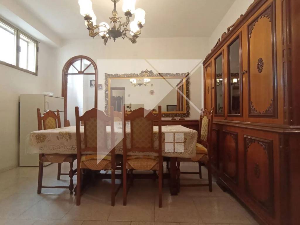 Salone