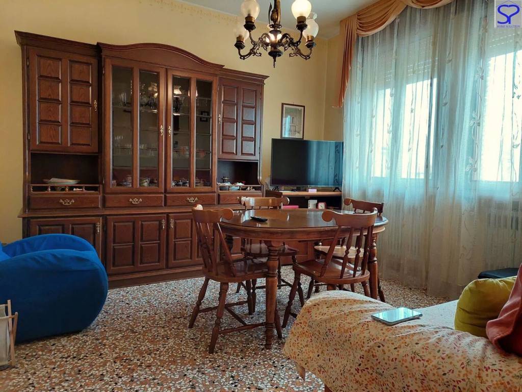 Salone