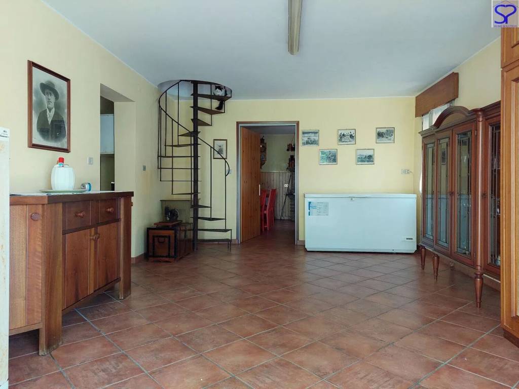 Salone