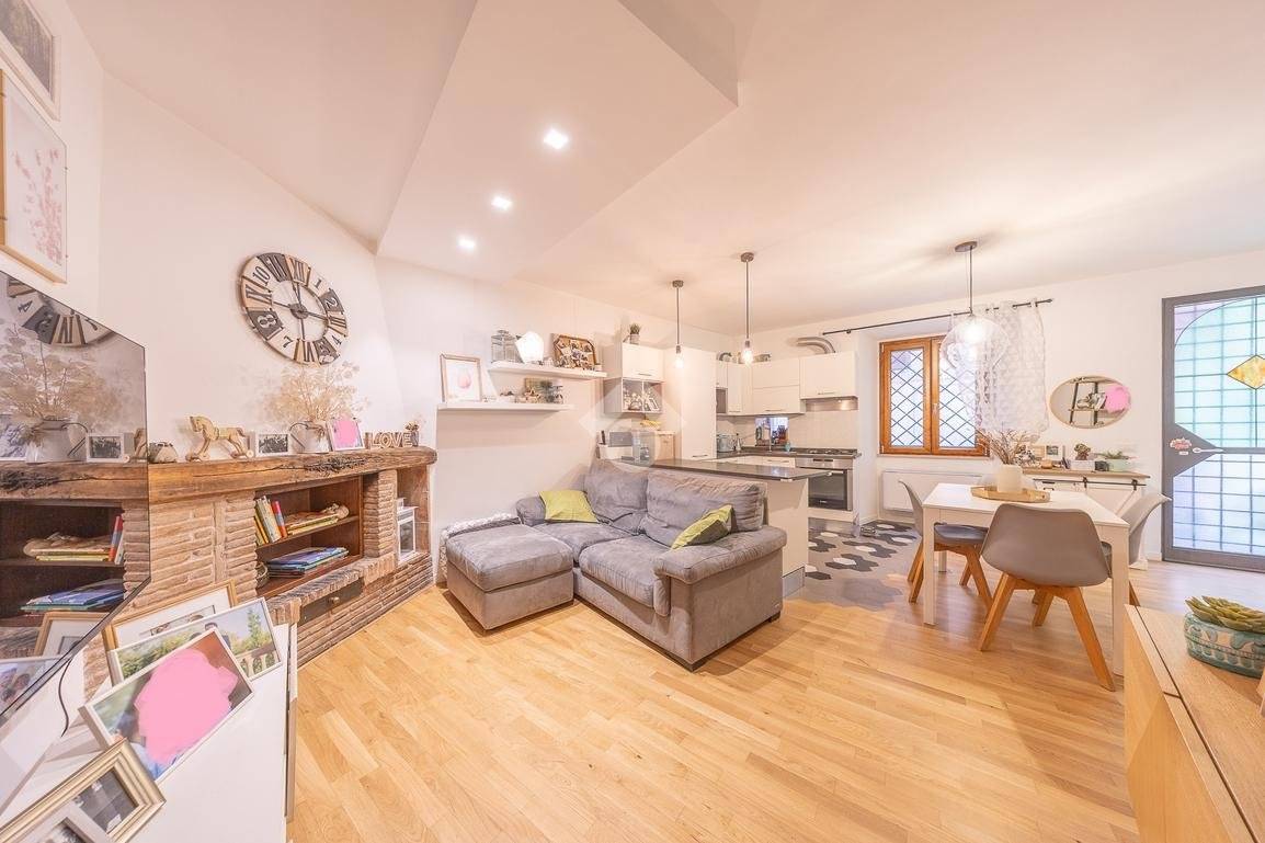 Palazzo - Edificio in vendita a Monte Porzio Catone