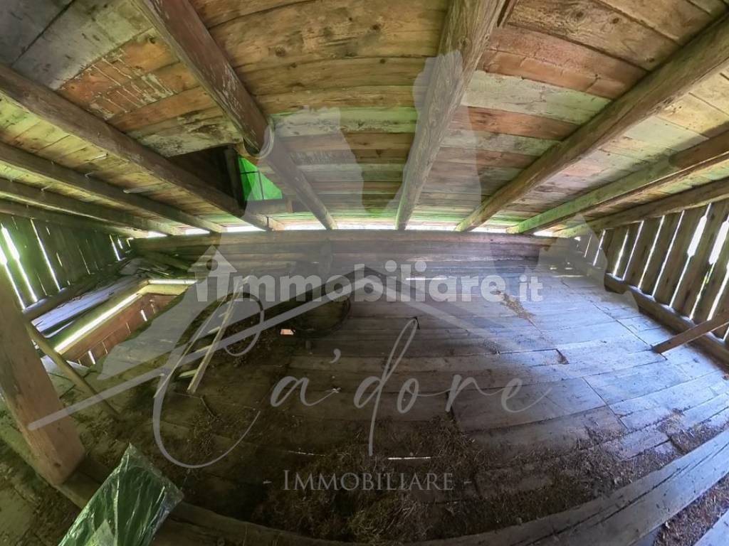 Stanza non arredata