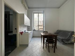1-bedroom flat via Francesco Girardi, Quartieri Spagnoli, Naples