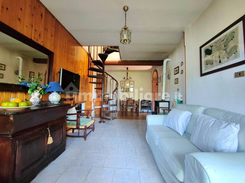 Salone