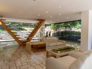 Salone