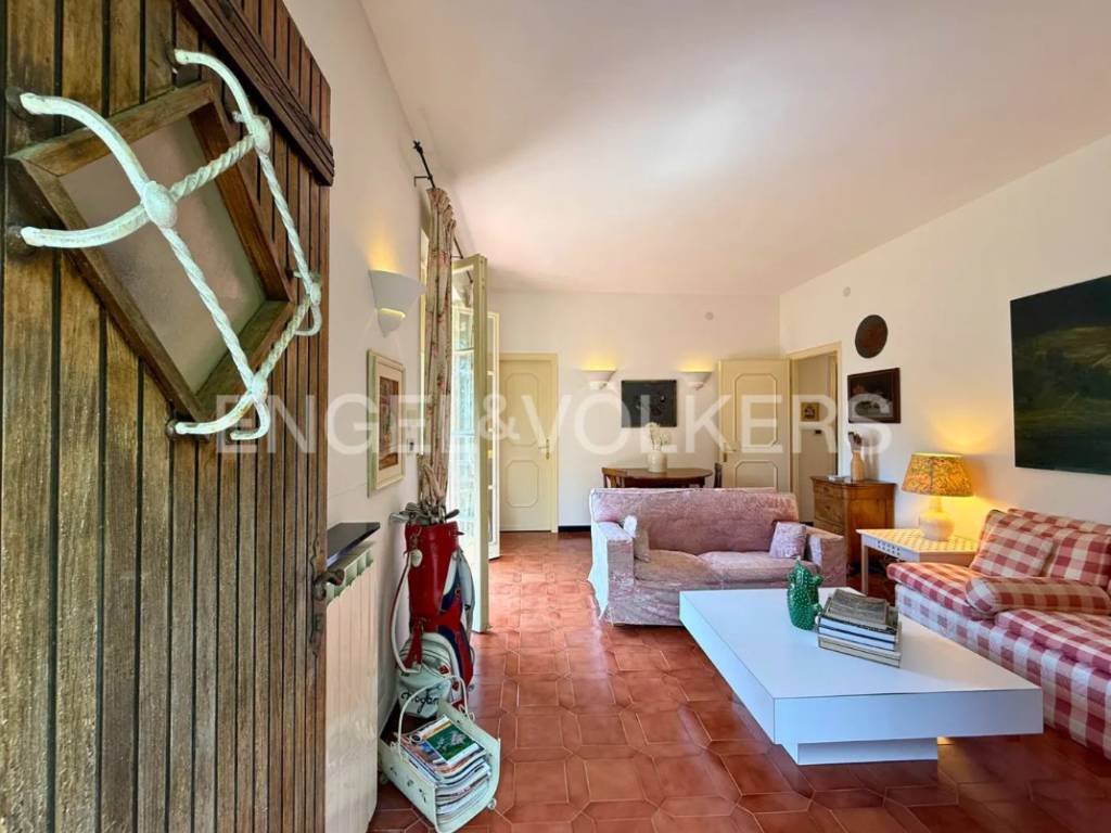 Salone