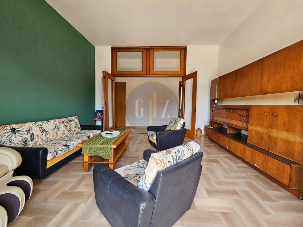 Salone