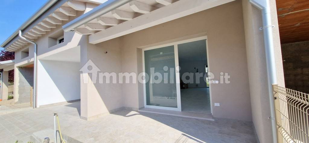 Villetta a schiera in vendita a Tezze sul Brenta