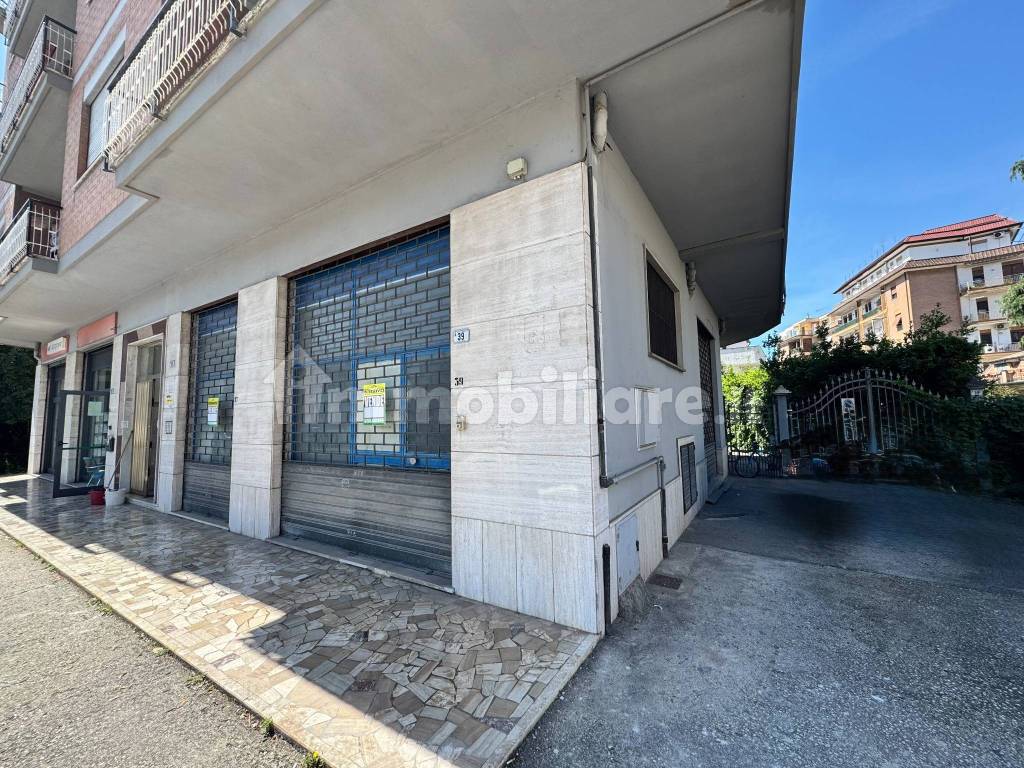 Locale commerciale via Pietro Mascagni, Pratillo, Frosinone — foto 3