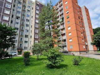 Trilocale via Alessandro Litta Modignani 93, Affori, Milano