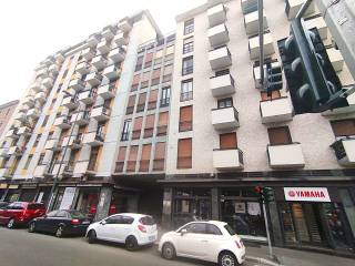 Trilocale via Carlo Marochetti 9, Corvetto, Milano