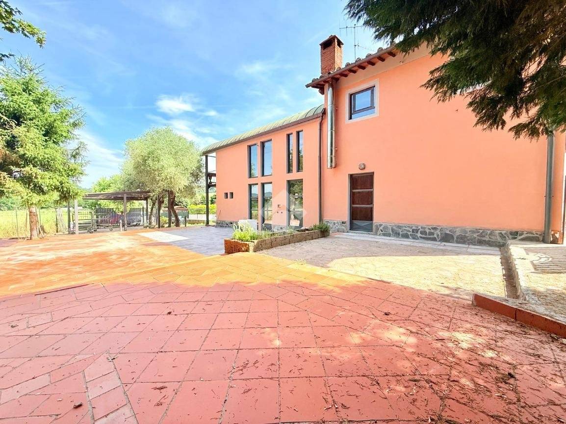 Casa indipendente in vendita a Castelfranco Piandisco
