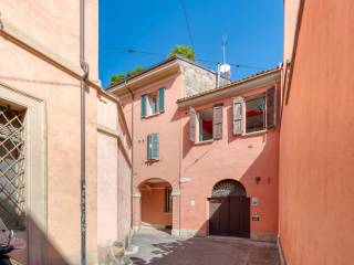 4-room flat via San Marcellino, Centro Storico, Bologna