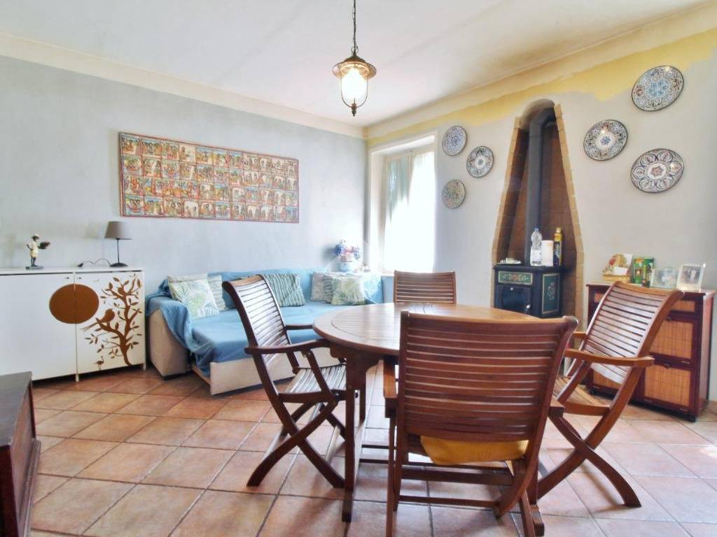 Salone