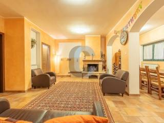 Salone