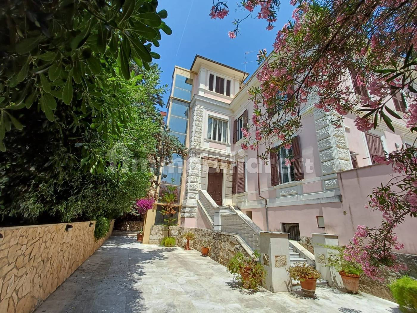 Villa in vendita a Roma