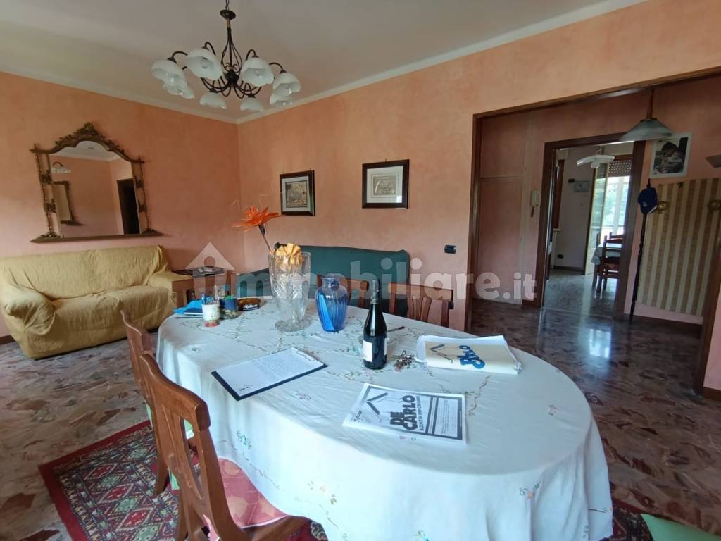 Salone