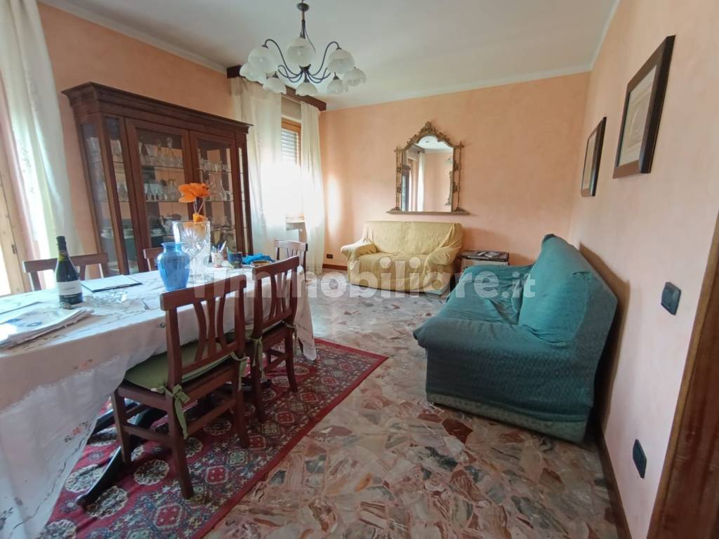 Salone