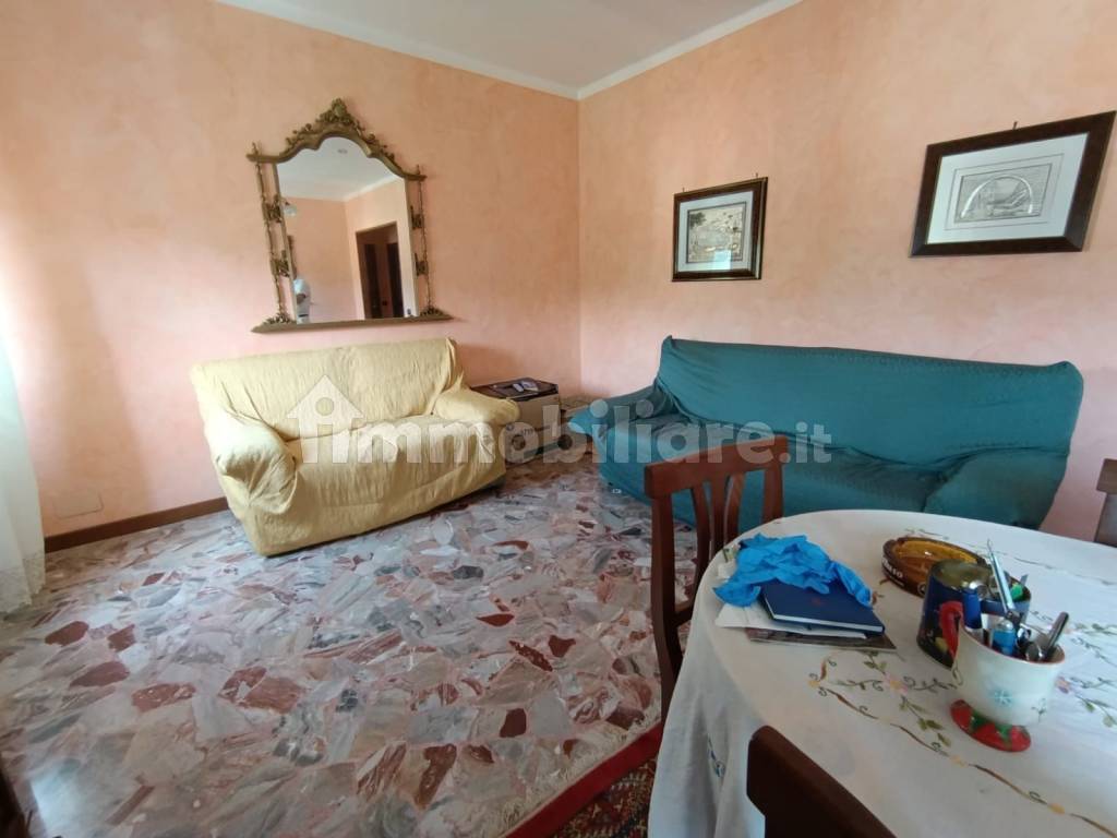 Salone