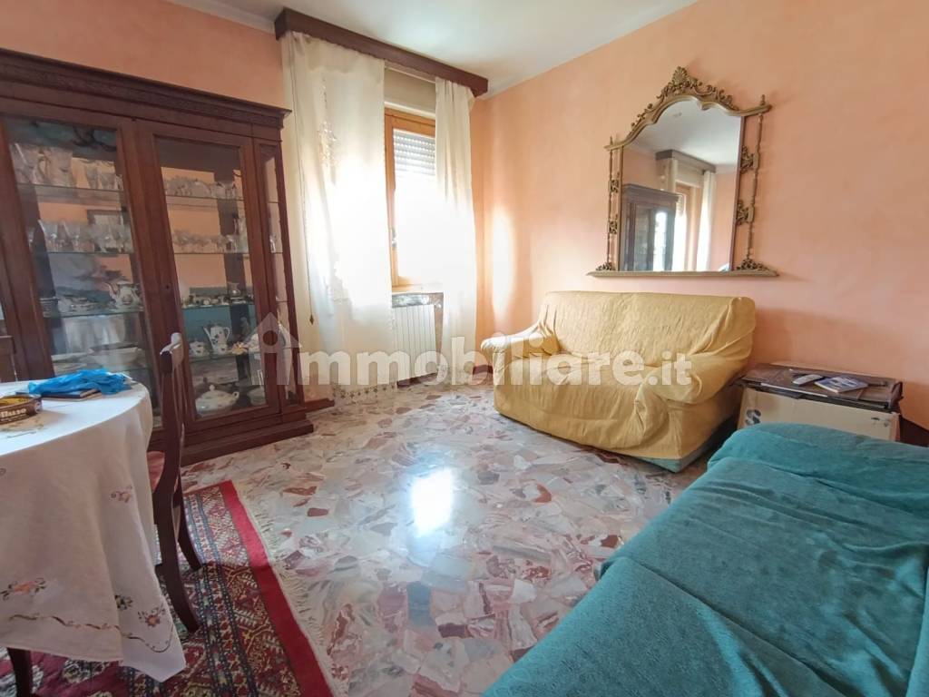 Salone