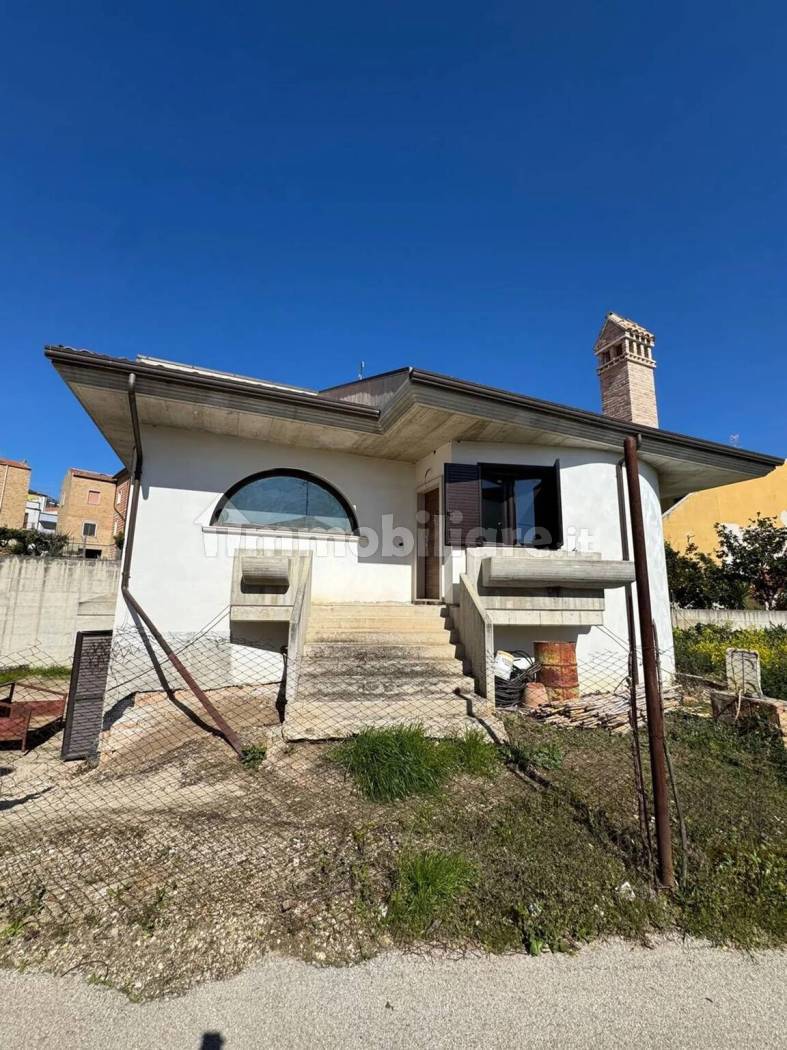 Villa Singola 230mq con Giardino e Finiture di Prestigio - Portocannone - foto 2