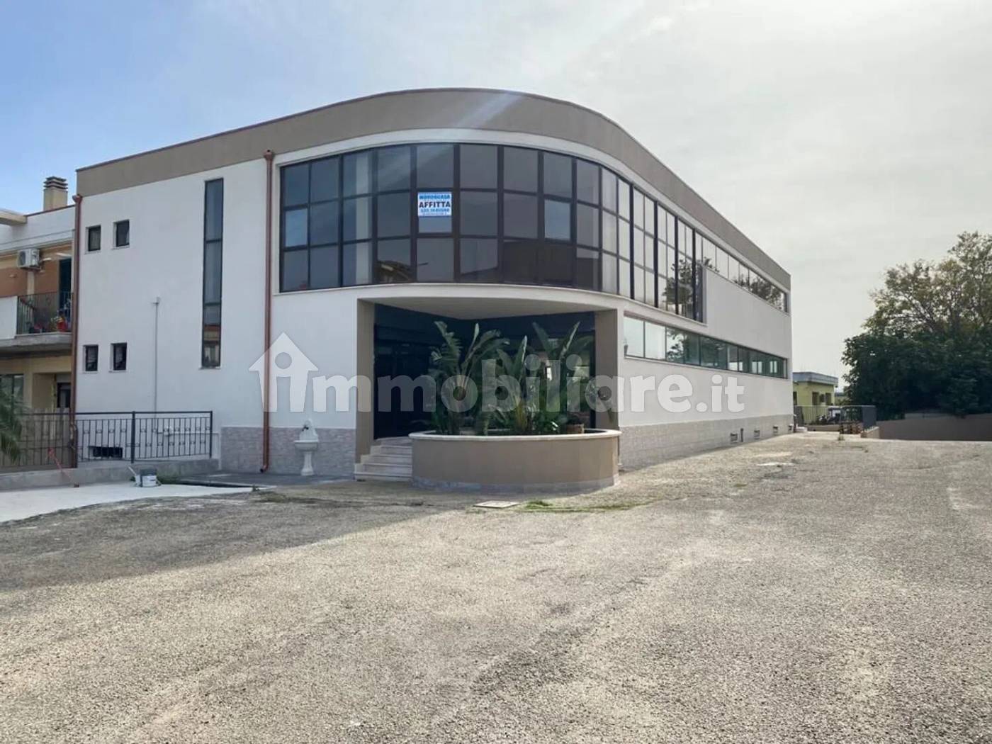 Capannone Commerciale 1.260mq su 3 Livelli - Via Arti e Mestieri Termoli - foto 1
