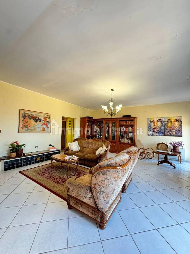Appartamento Elegante 203mq con Vista Mare e Terrazza - Centro Termoli - foto 1