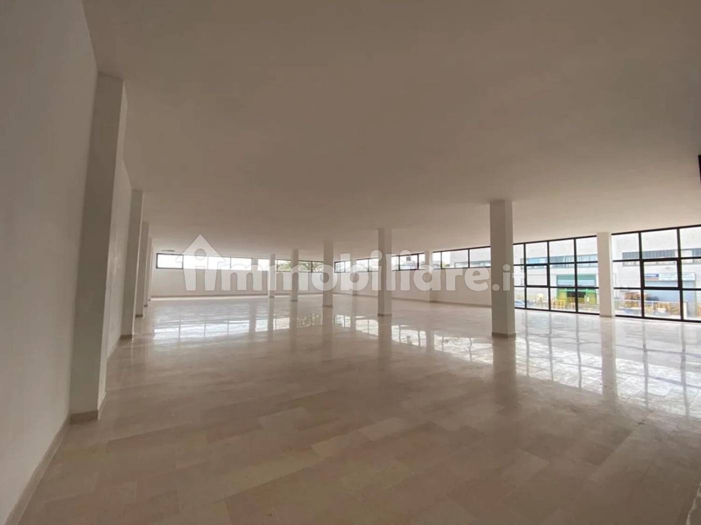 Capannone Commerciale 1.260mq su 3 Livelli - Via Arti e Mestieri Termoli - foto 34
